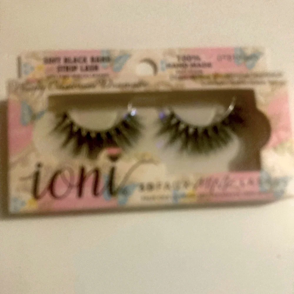 Lashes Bundle Set of 10 packs new, $40.00